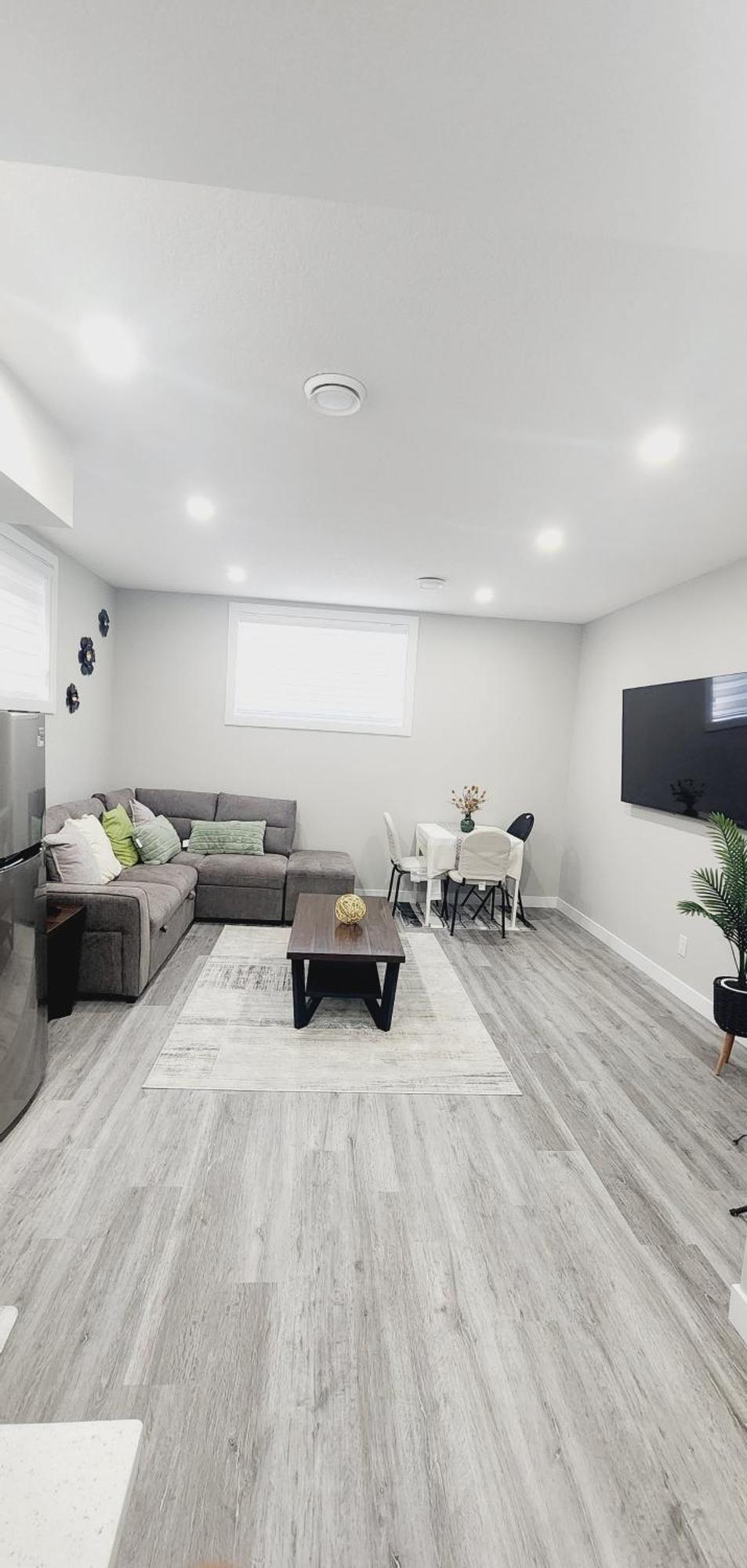 YYC Fabulous And Cozy Guest Suite מראה חיצוני תמונה