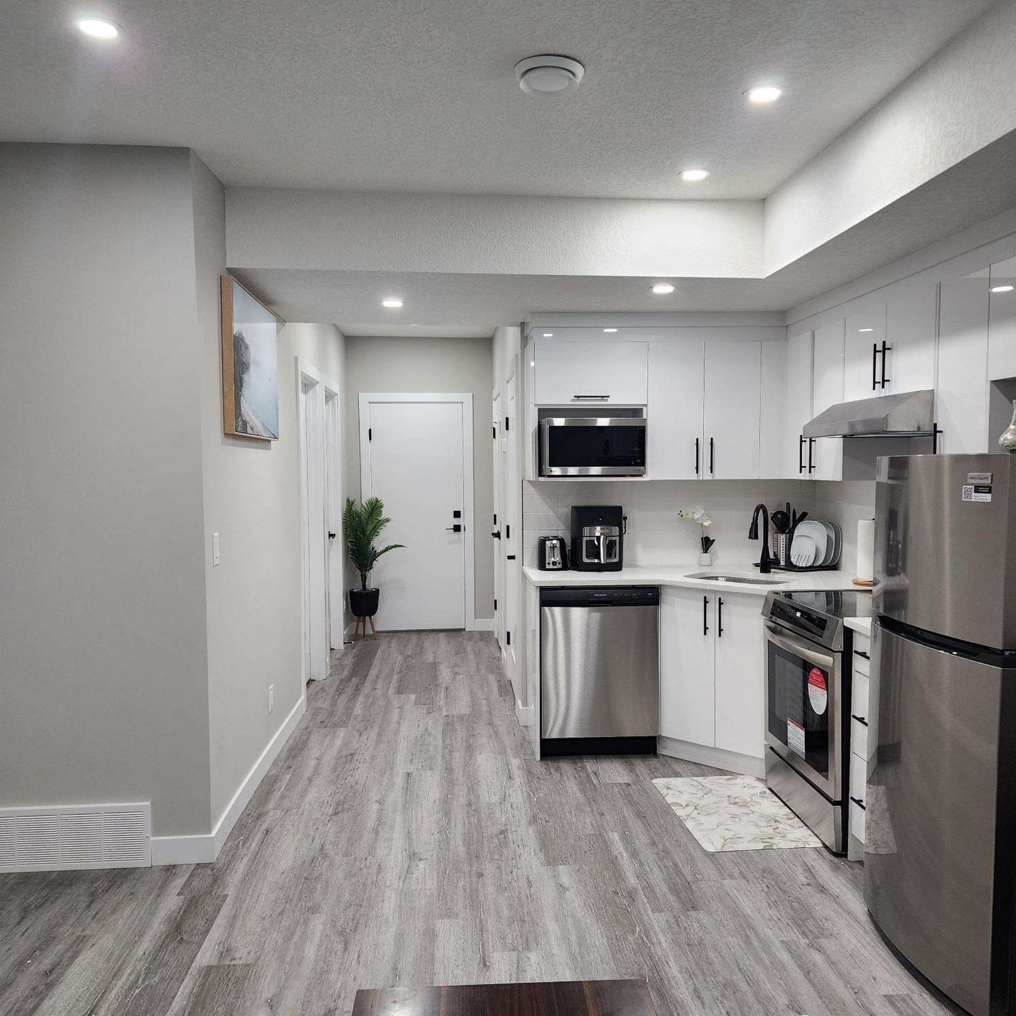 YYC Fabulous And Cozy Guest Suite מראה חיצוני תמונה