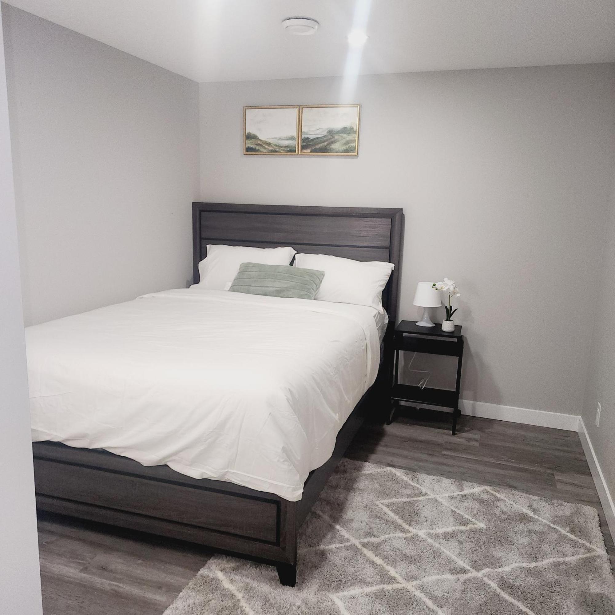 YYC Fabulous And Cozy Guest Suite מראה חיצוני תמונה